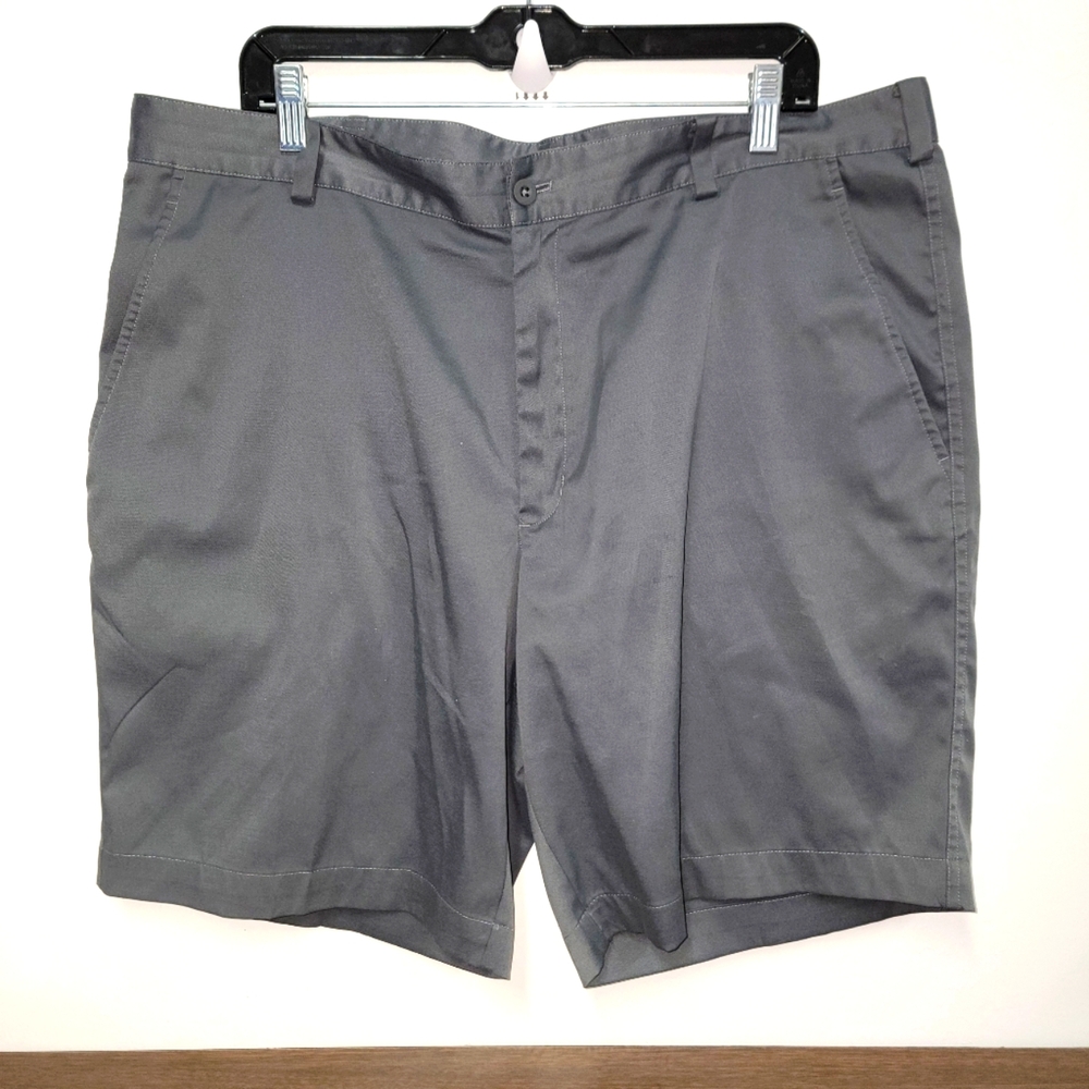 #453 Men's Gray Nike Shorts Size 38